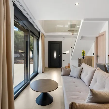 Flora Holiday home *